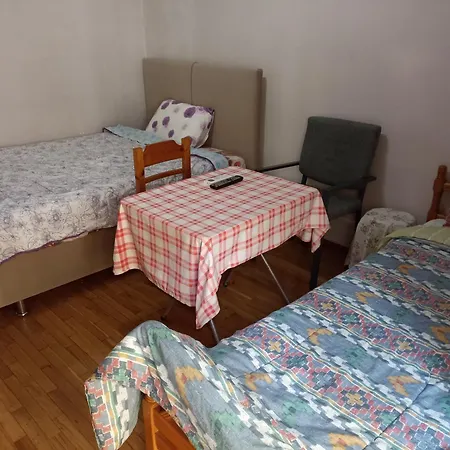 Flower Apartment-hilton-us Embassy *